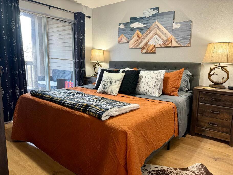 Appartement Modern Comfort: Updated Cozy In Indian Point