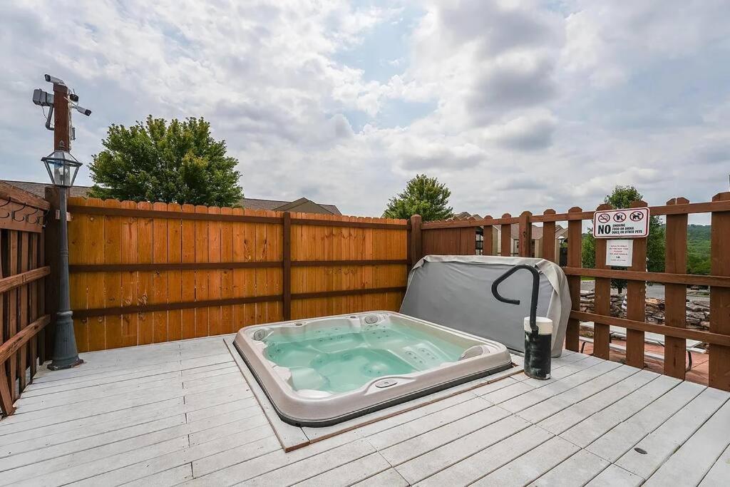 Appartement Modern Comfort: Updated Cozy In Indian Point Branson